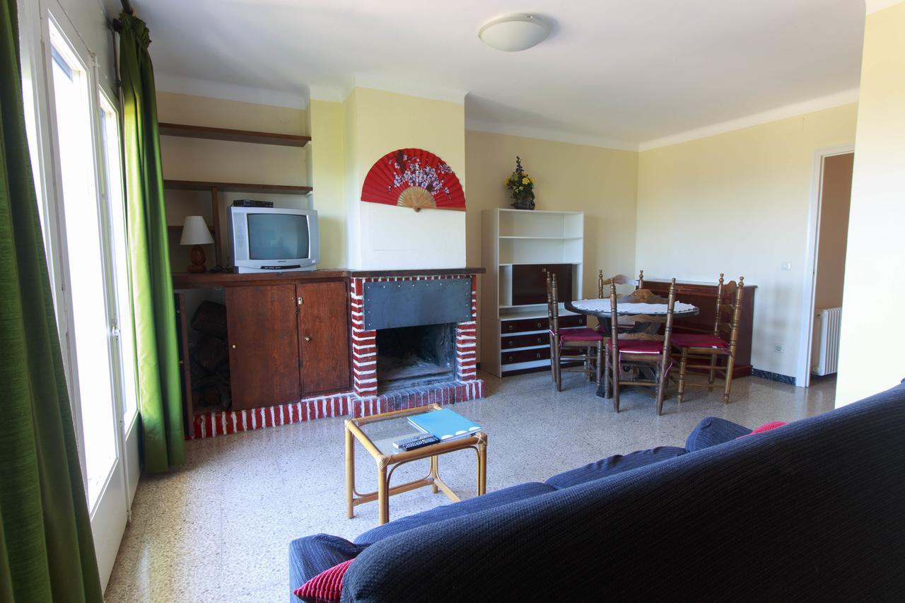 Готель Ca La Conxita Hostal & Restaurante La Vajol Екстер'єр фото