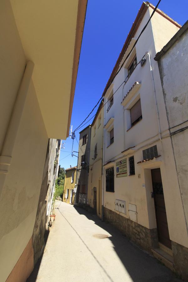 Готель Ca La Conxita Hostal & Restaurante La Vajol Екстер'єр фото